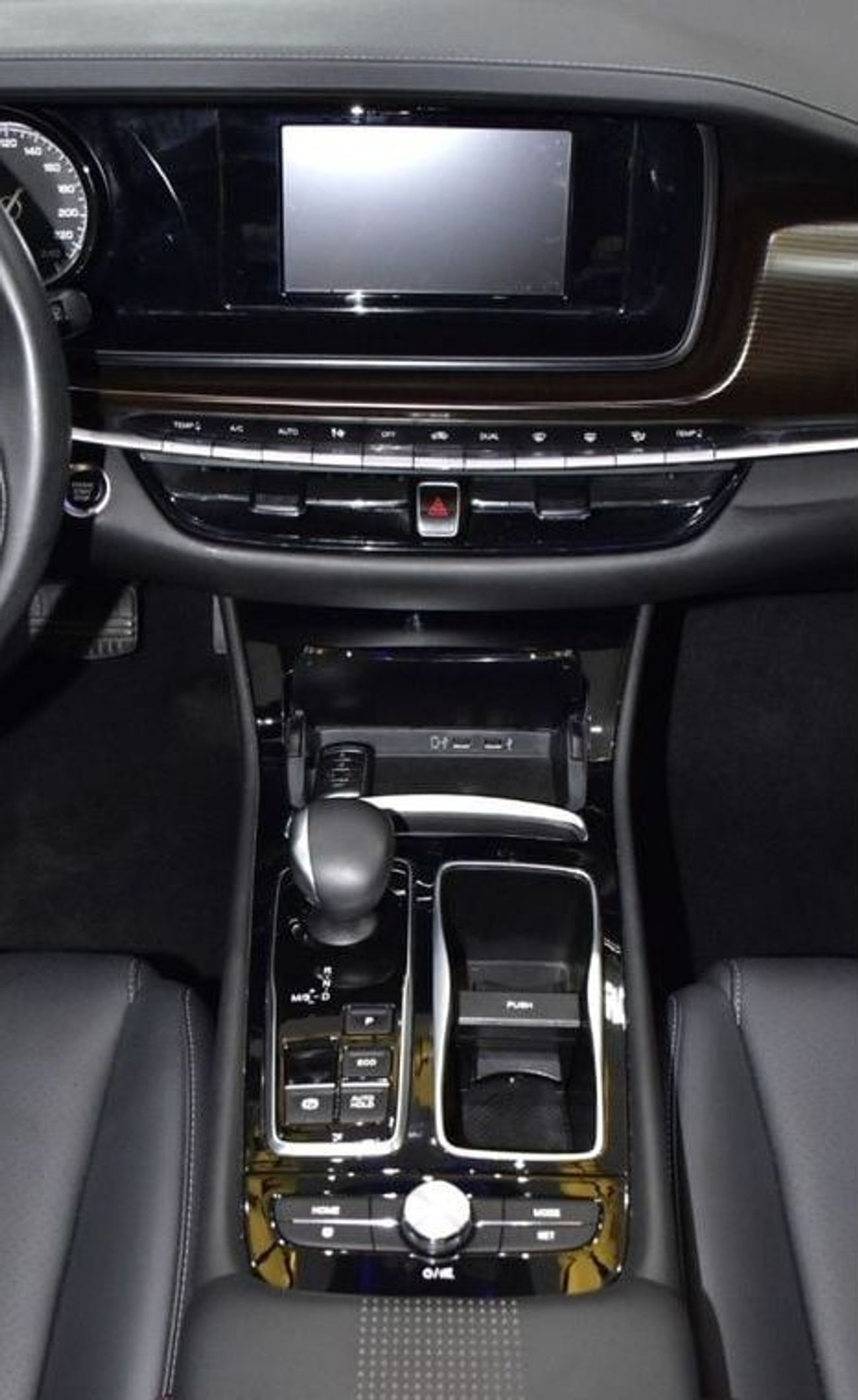 جي إي سي GA 6 EXCELLENT DEAL for our GAC GA6 270 ( 2023 Model ) in Black Color GCC Specs