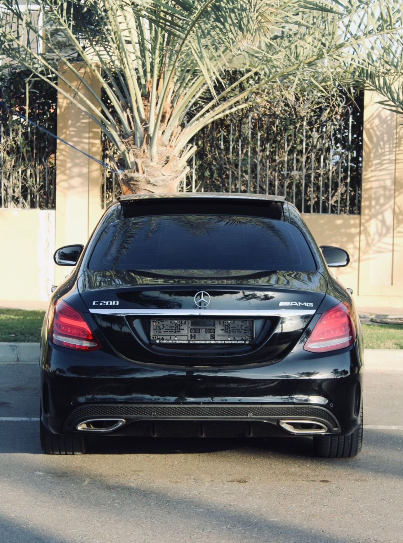 Mercedes-Benz C 200 Mercedes-Benz C200 | AMG Package | GCC Specification | Original Condition  A stylish and well-mainta