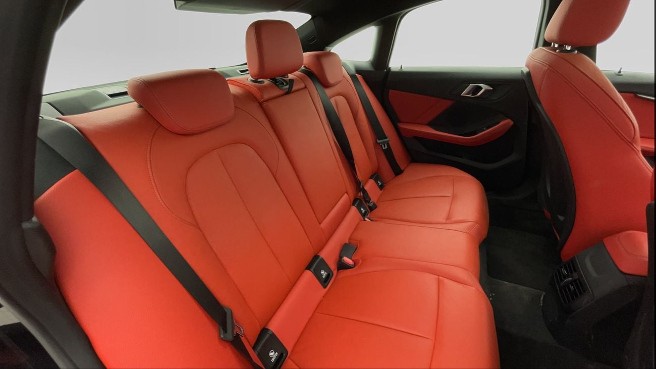 بي أم دبليو 218 M SPORT 1.5 | بدون دفعة مقدمة | اختبار القيادة في المنزل