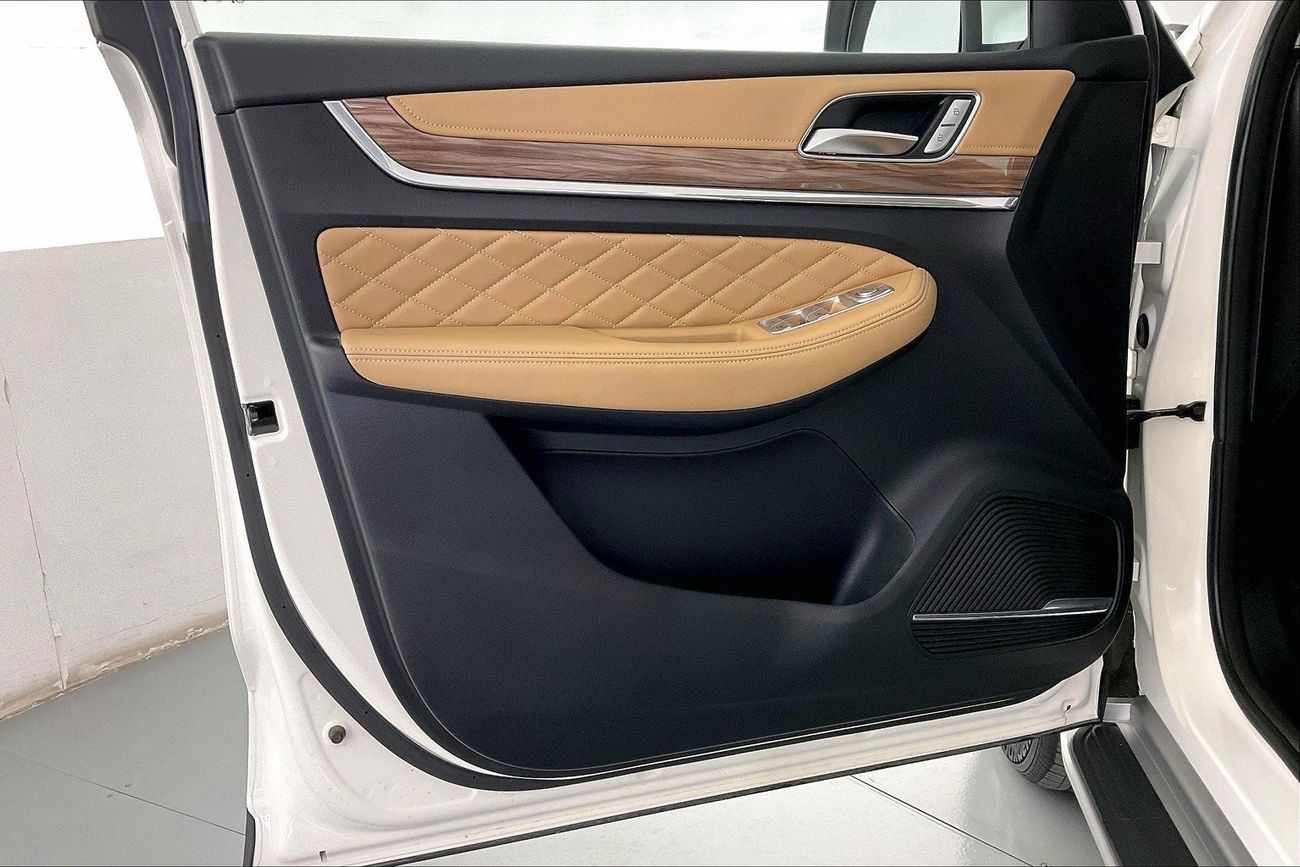 تويوتا لاند كروزر GXR GT | ضمان مجاني لمدة عام | 0 دفعة أولى