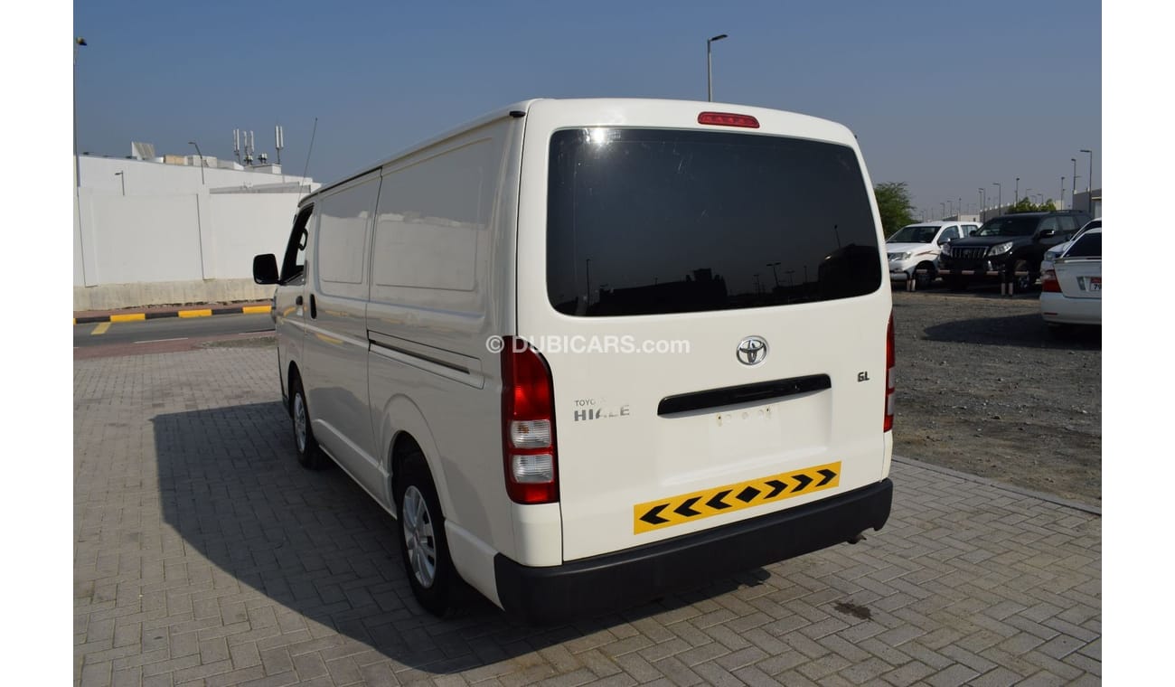 Toyota Hiace GL - Standard Roof Toyota Hiace Delivery Van, Model:2015. Free of accident