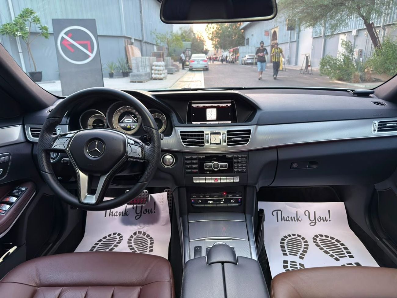 مرسيدس بنز E300 AVANTGARDE SPORT AVANTGARDE SPORT