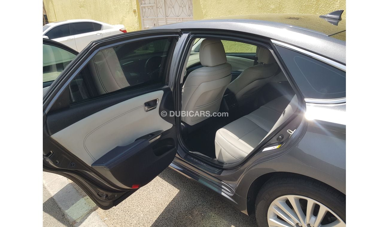 تويوتا افالون Hybrid limited