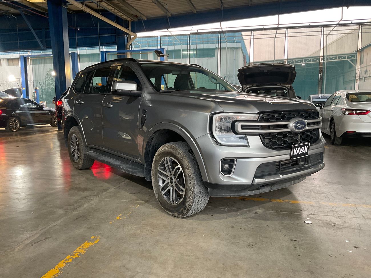 فورد ايفرست XLS | شامل الضمان | 0 ﺪﻔﻋﺓ ﺃﻮﻟﻯ