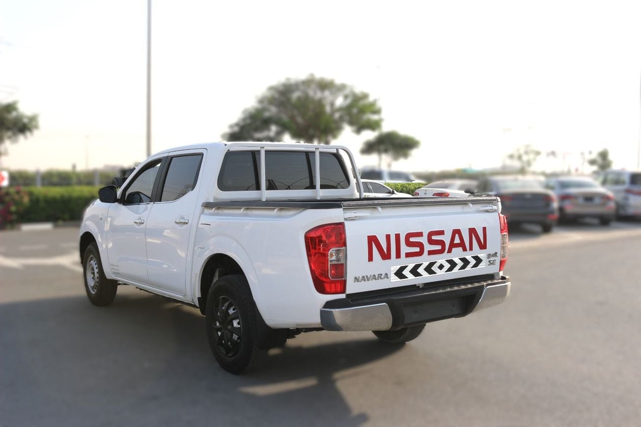 Nissan Navara G 2.5L 4WD A/T NISSAN NAVARA 2019 FULL AUTOMATIC GCC 4X2