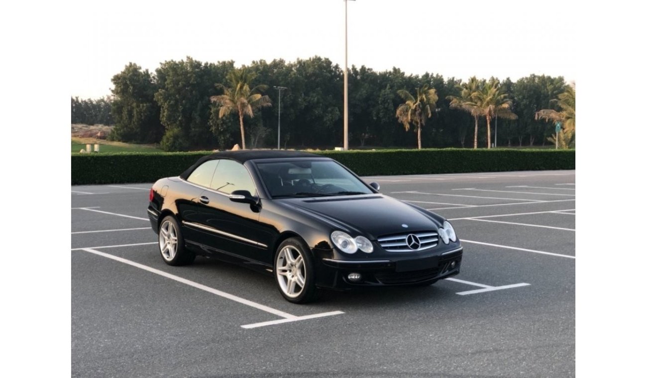 Mercedes-Benz CLK 200 MERCEDES BENZ CLK200 MODEL 2009 GCC car perfect condition inside and outside