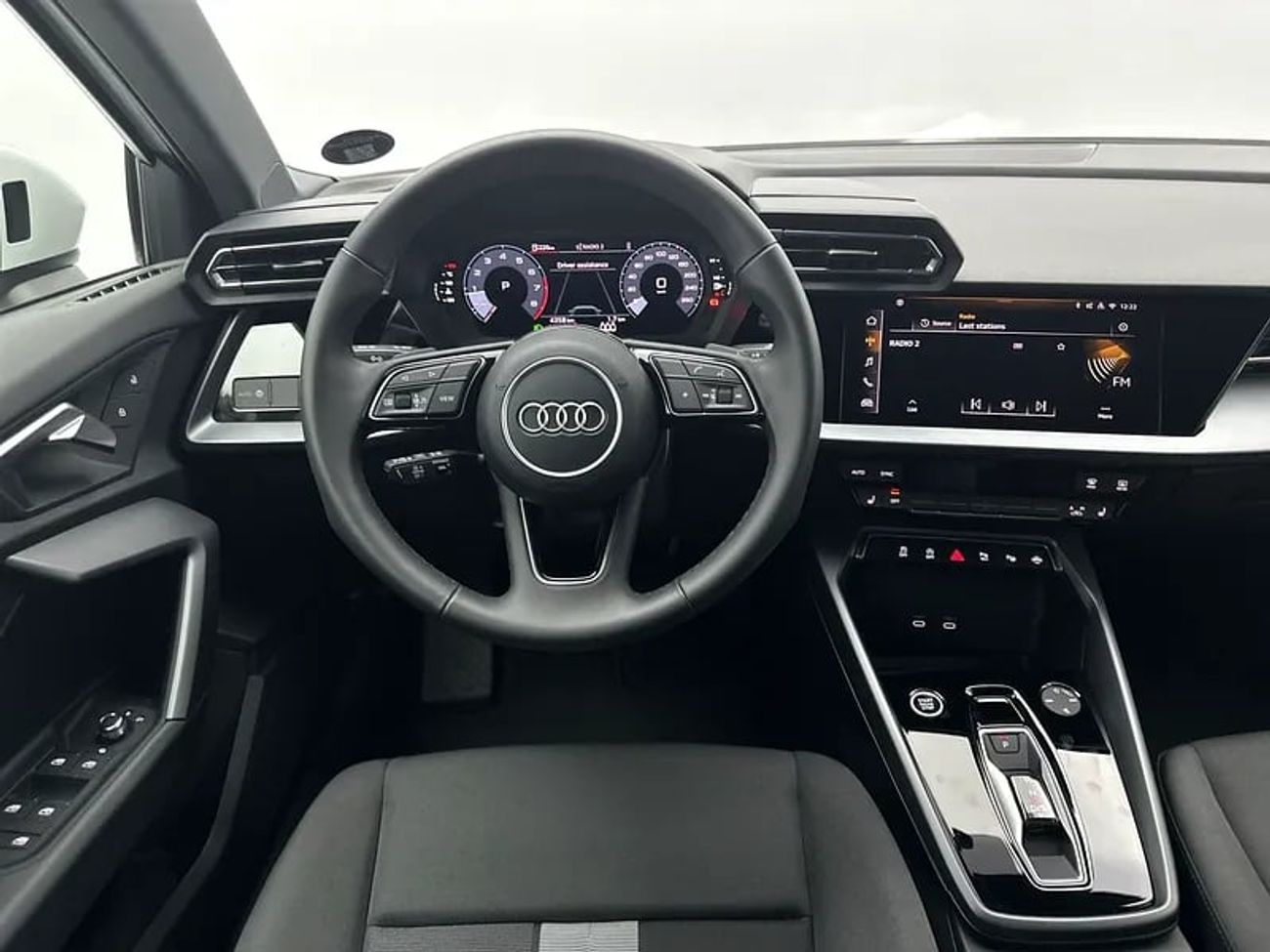 أودي A3 35 TFSI S Line 1.4L Sedan 35 TFSI 150hp Standard (Ref# 84620)