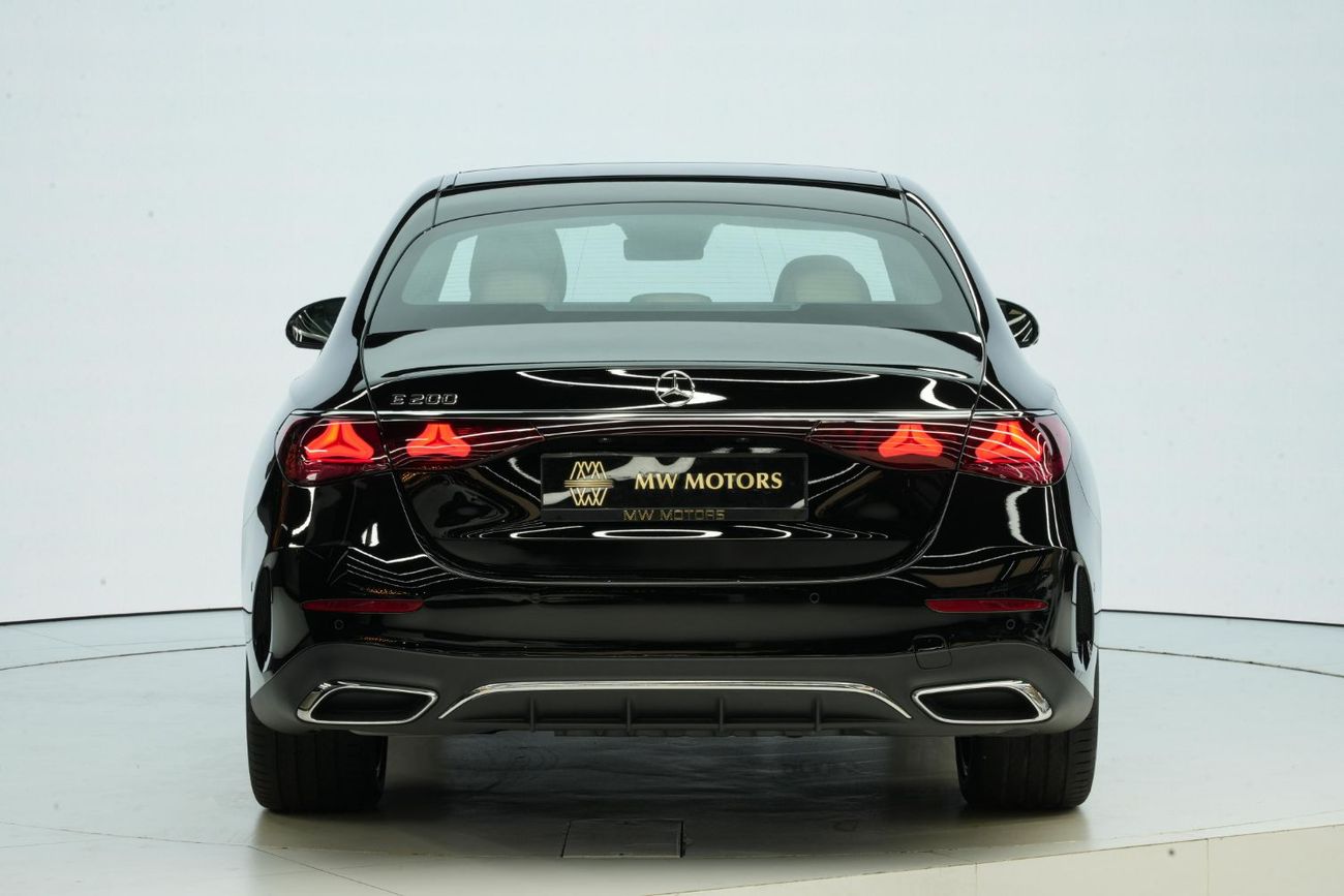 مرسيدس بنز E200