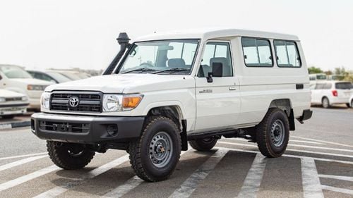 Toyota Land Cruiser 70 (RHD) TOYOTA LAND CRUISER LC78 4.2D MT MY2023 – WHITE