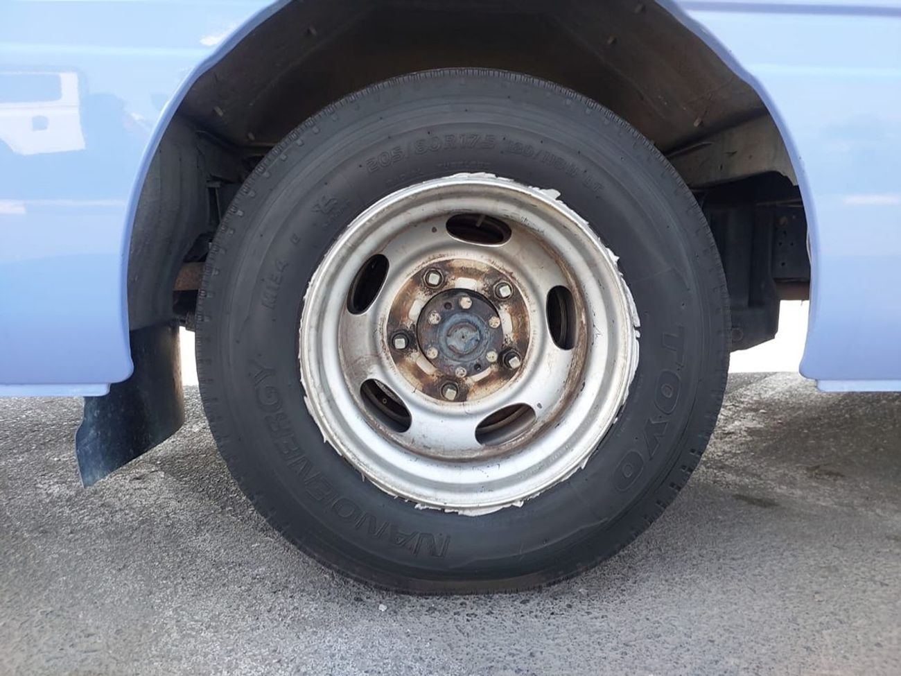 نيسان سيفيليان NISSAN CIVILIAN BUS RHD 2000 MODEL 4.2 L DIESEL AUTOMATIC(PM01364)