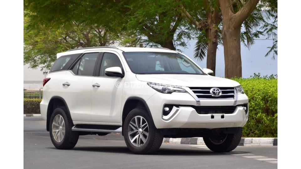 Toyota Fortuner  4 0L FULL OPTION for sale White 2019 