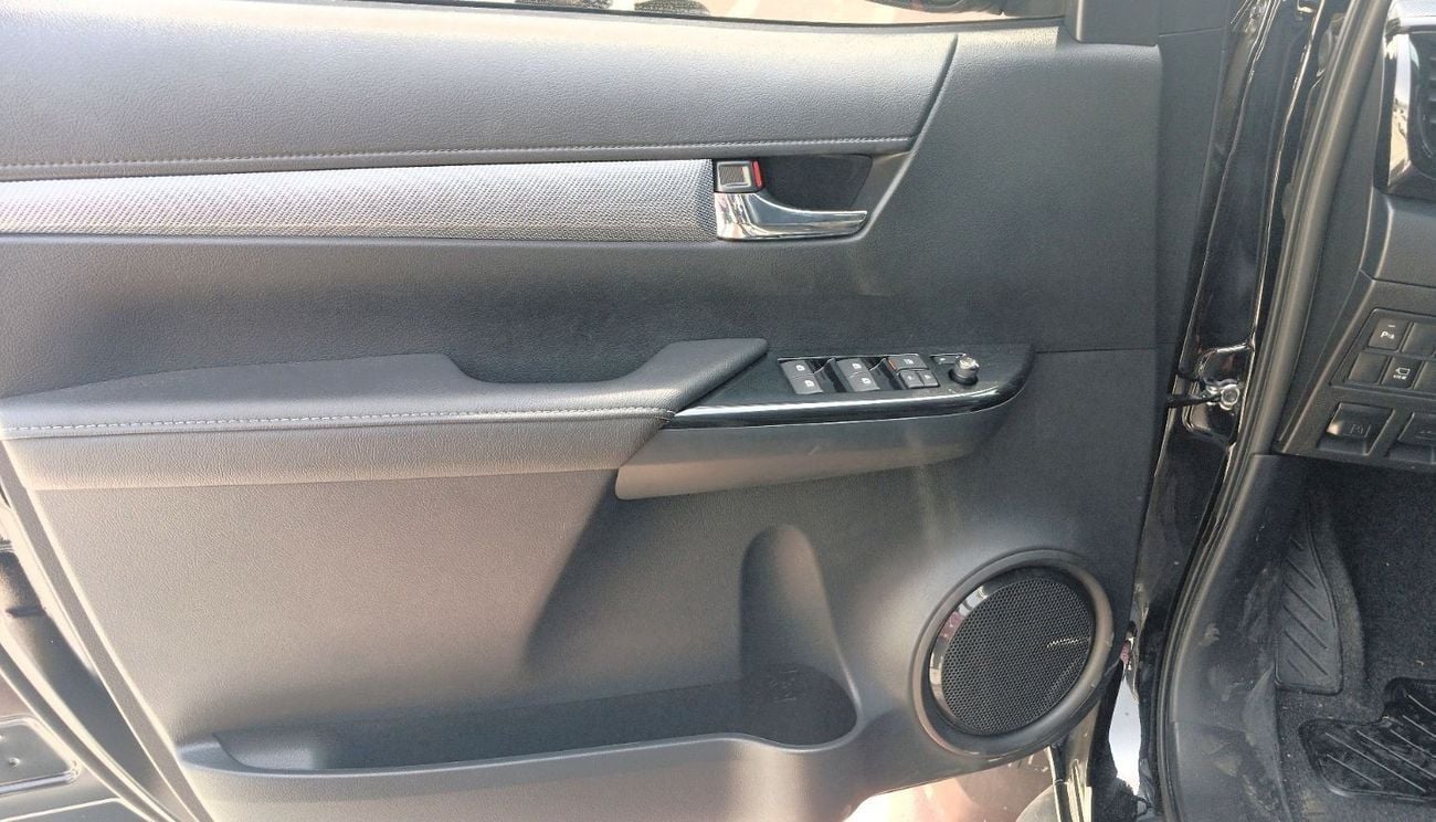 تويوتا هيلوكس Toyota Hilux GR 2.8L Diesel 2025YM