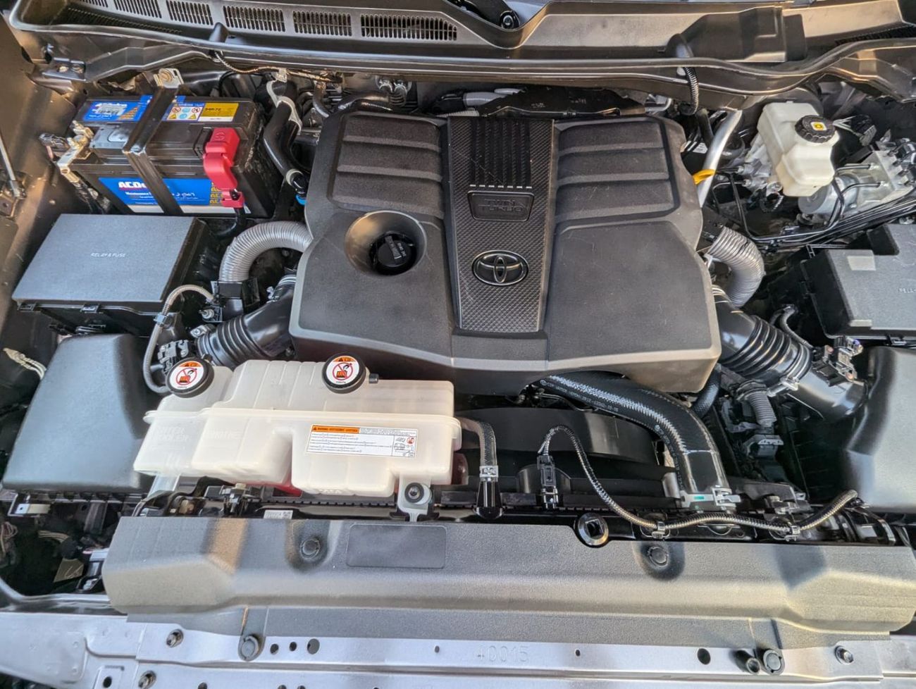 Toyota Tundra Toyota tundra 2023 LHD grey colour