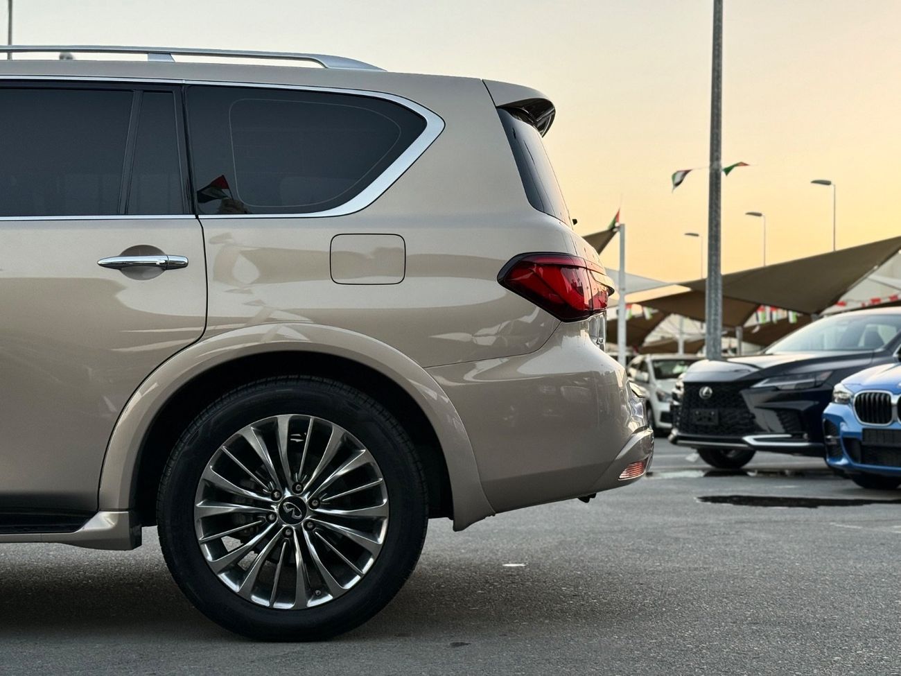 إنفينيتي QX80 Excellence 5.6L