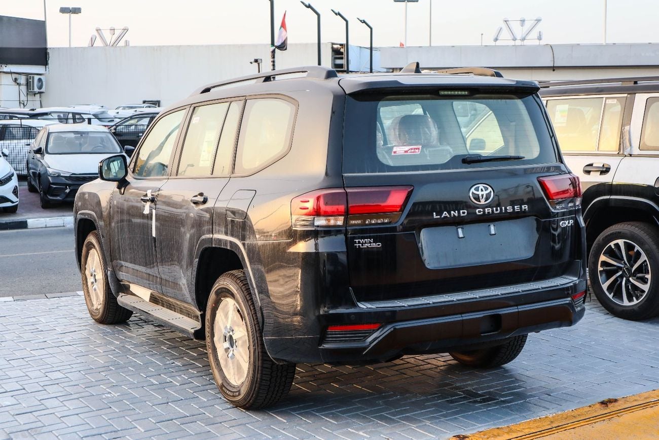 تويوتا لاند كروزر Toyota Land Cruiser GXR 3.5L 2026 4WD SUV (L2, Black exterior, Beige interior):