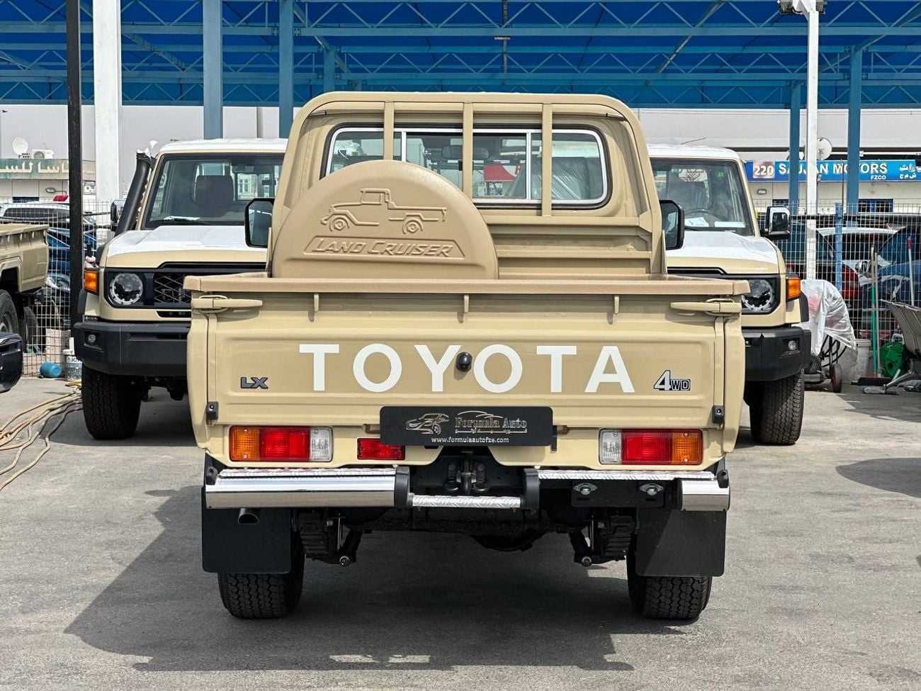 تويوتا لاند كروزر بيك آب LC79، محرك 2.8 لتر ديزل، ناقل حركة يدوي // 2026 // فئة عالية مع رادار، قفل تفاضلي، مشغل DVD وكاميرا 