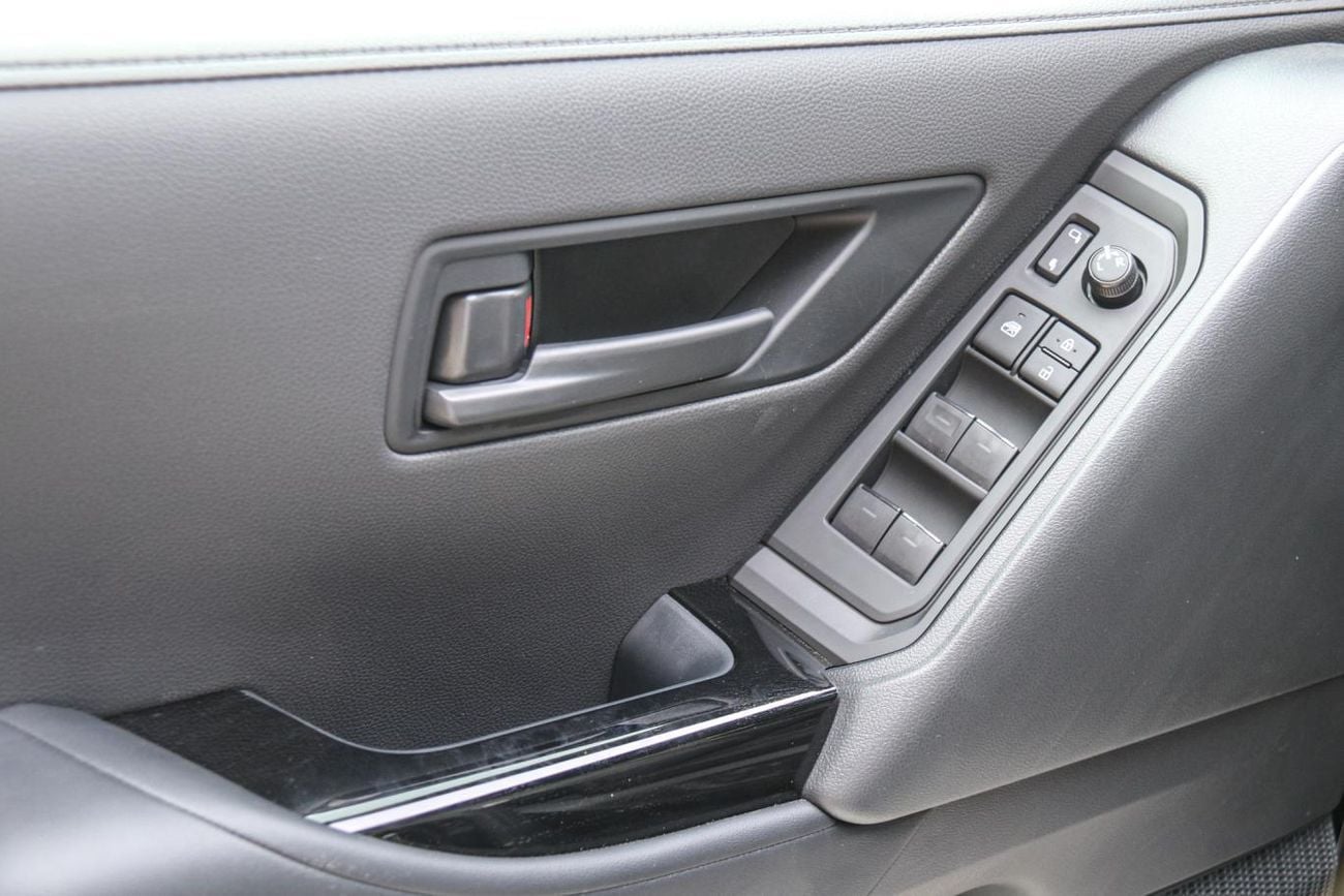 Toyota Land Cruiser GXR
