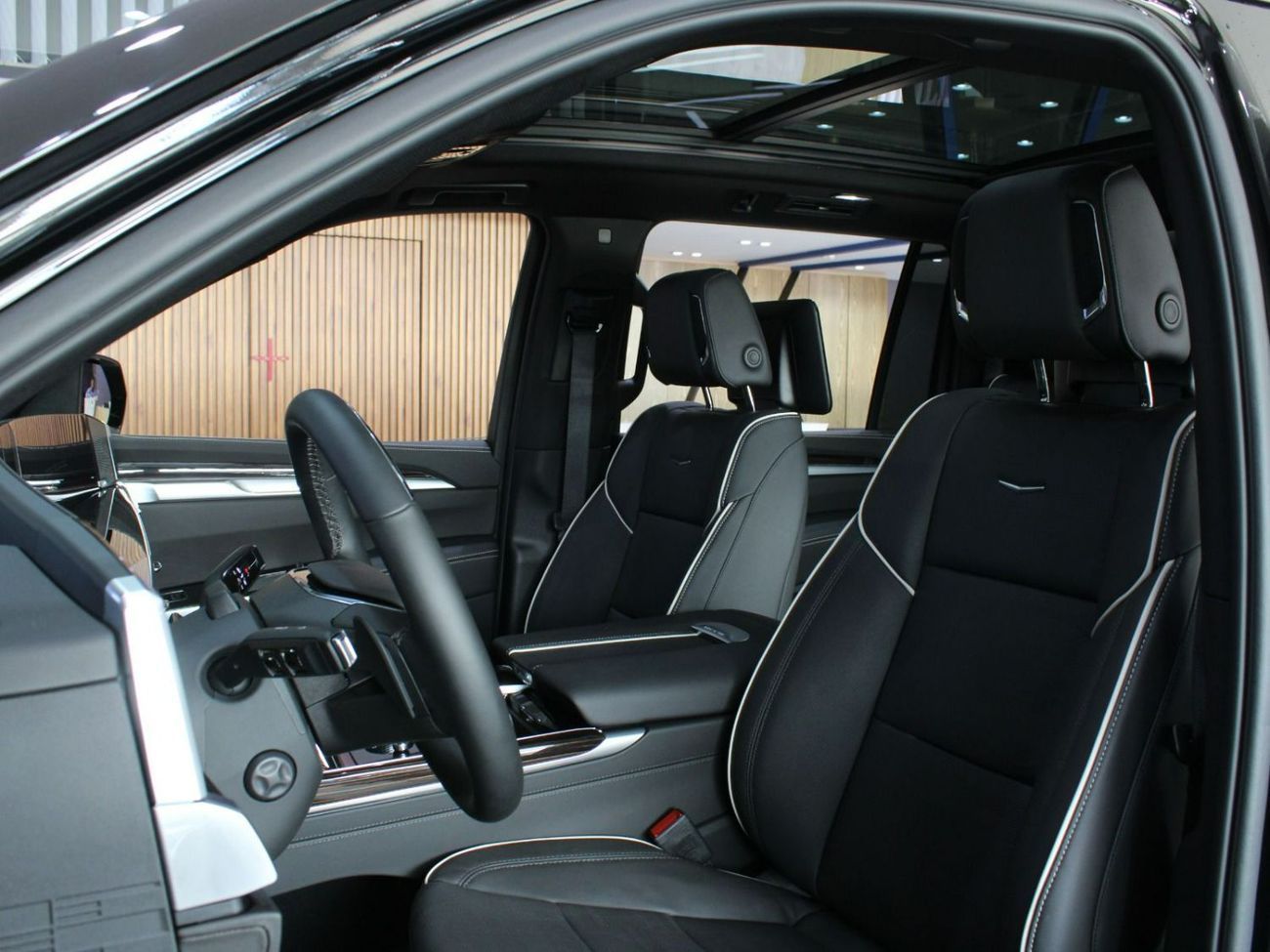 Cadillac Escalade Sport Platinum 6.2L 4WD