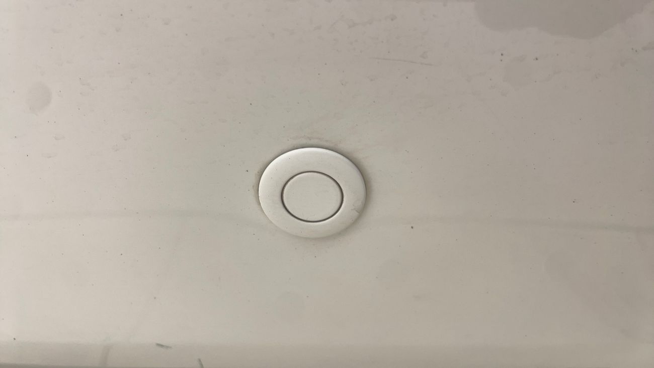 Nissan Sunny SV 1.5 | Zero Down Payment | Home Test Drive