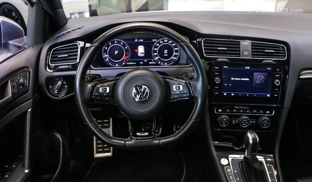 Volkswagen Golf R 4Motion