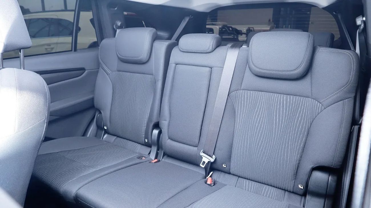 إيسوزو MU X ISUZU/MU-X/MUX02 1.9L 4X4 AT RBD Full Option 7STR