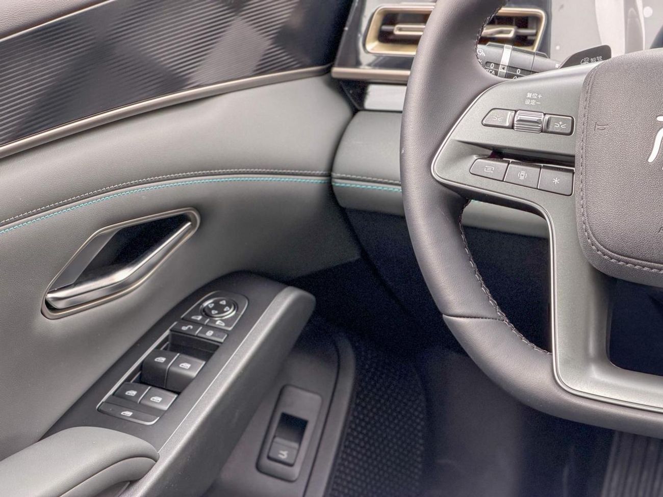 بي واي دي كين ال دي ام-اي BYD QIN L 2025 1.5L DM-i Hybrid