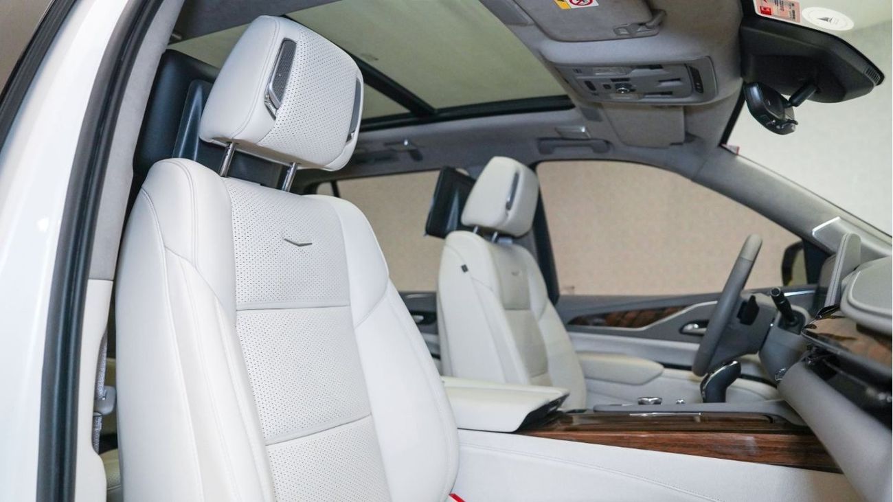 Cadillac Escalade Premium Luxury Platinum - Warranty until Sept 2026 - Approved Prepared Vehicle