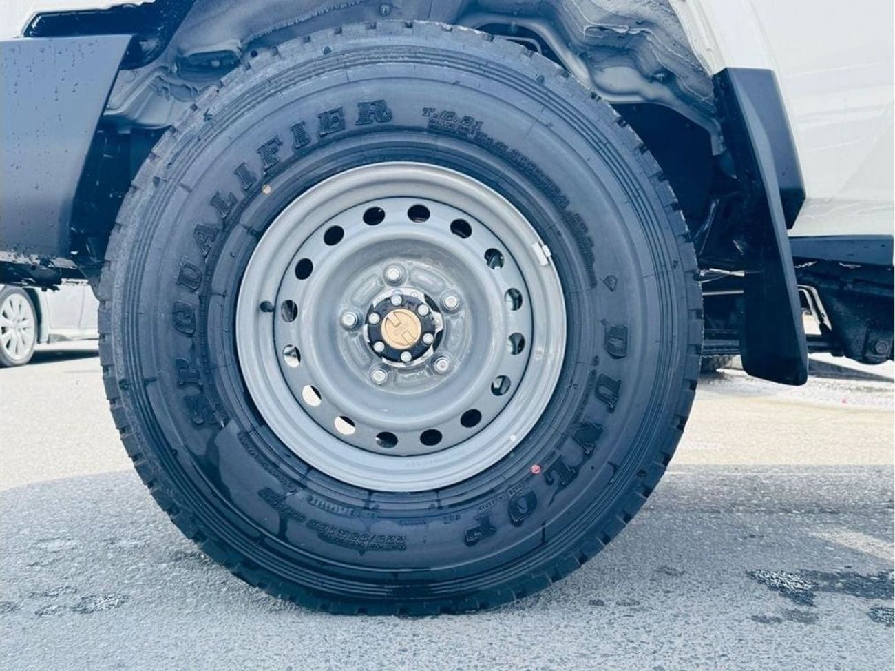 Toyota Land Cruiser 70 TOYOTA LAND CRIUSER 5 DOOR 4.2L DIESEL M/T WHITE COLOR 2025