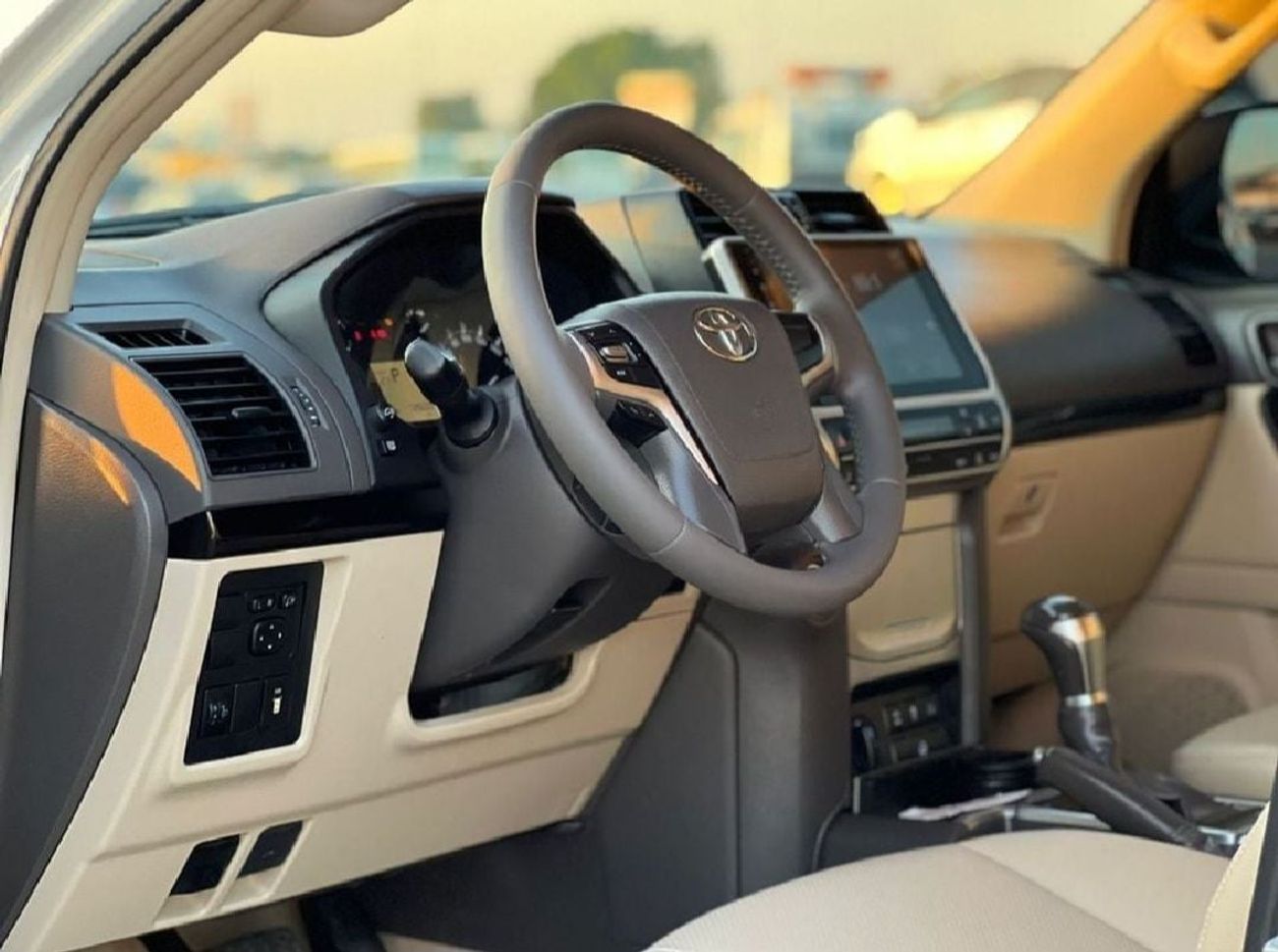 Toyota Prado Toyota prado 2018Model TxL 4.0L v6 petrol Engine AWD 4x4 Rear camera & sensors Full option colour wh