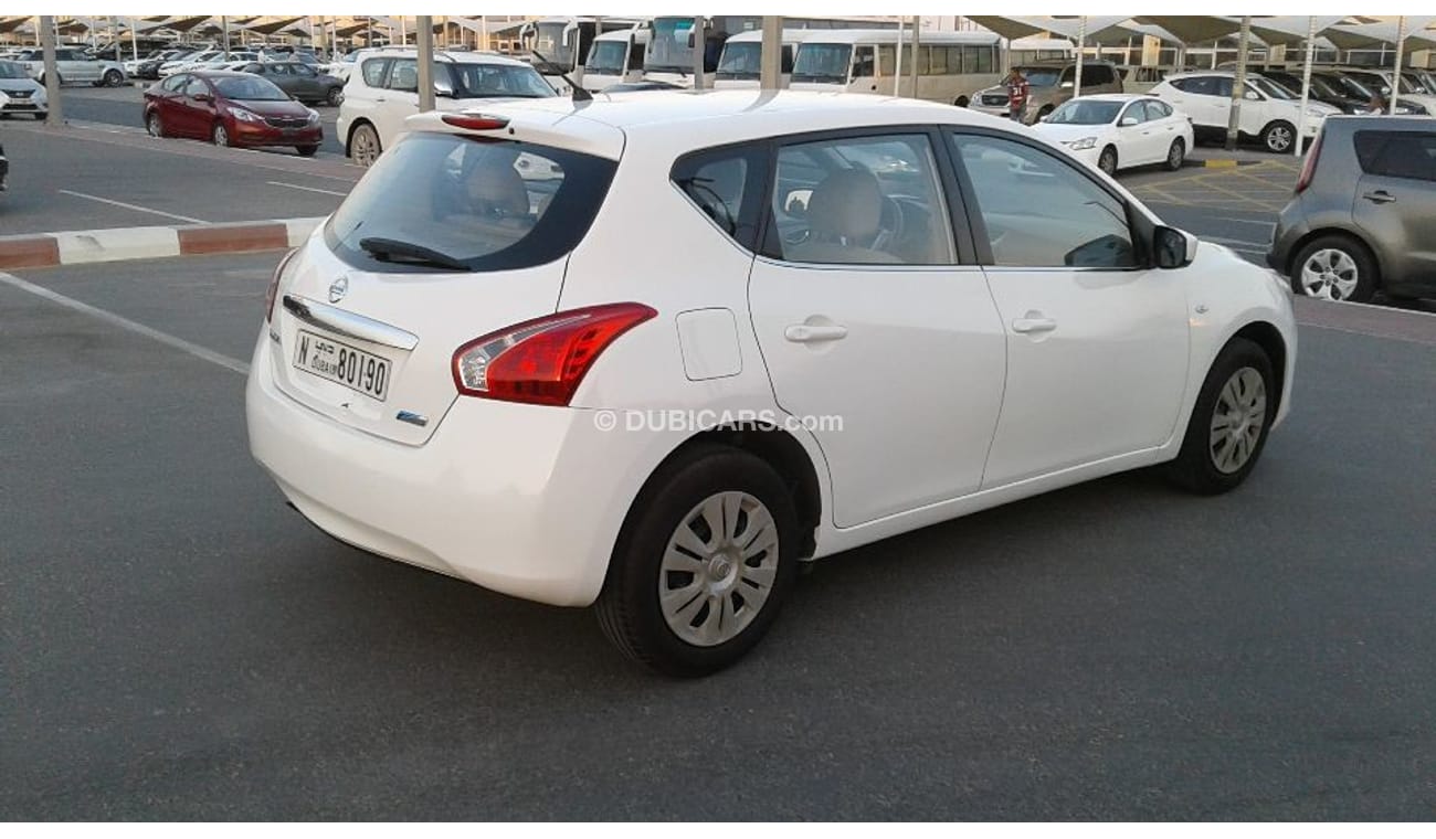 Nissan Tiida 2014
