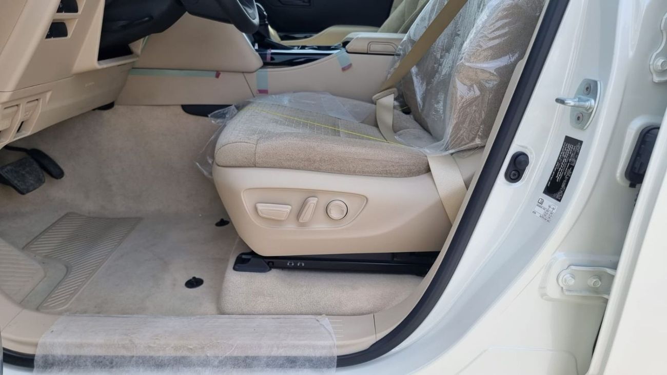 Toyota Land Cruiser TOYOTA LAND CRUISER 3.5L PETROL GXR SUNROOF WHITE 2022 MY