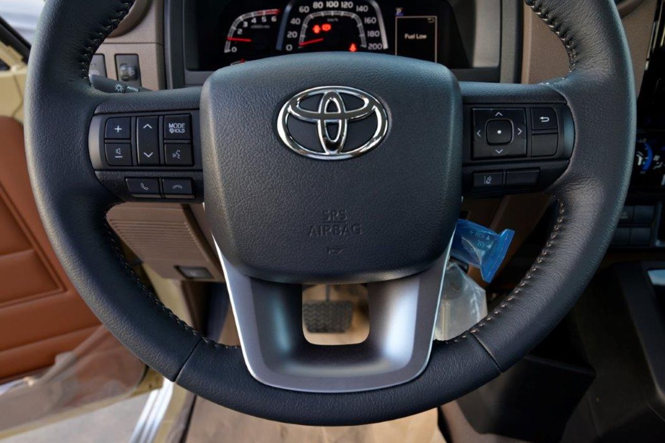 تويوتا لاند كروزر بيك آب LC79 SINGLE CAB SDLX 2.8L DIESEL AT-EURO 5