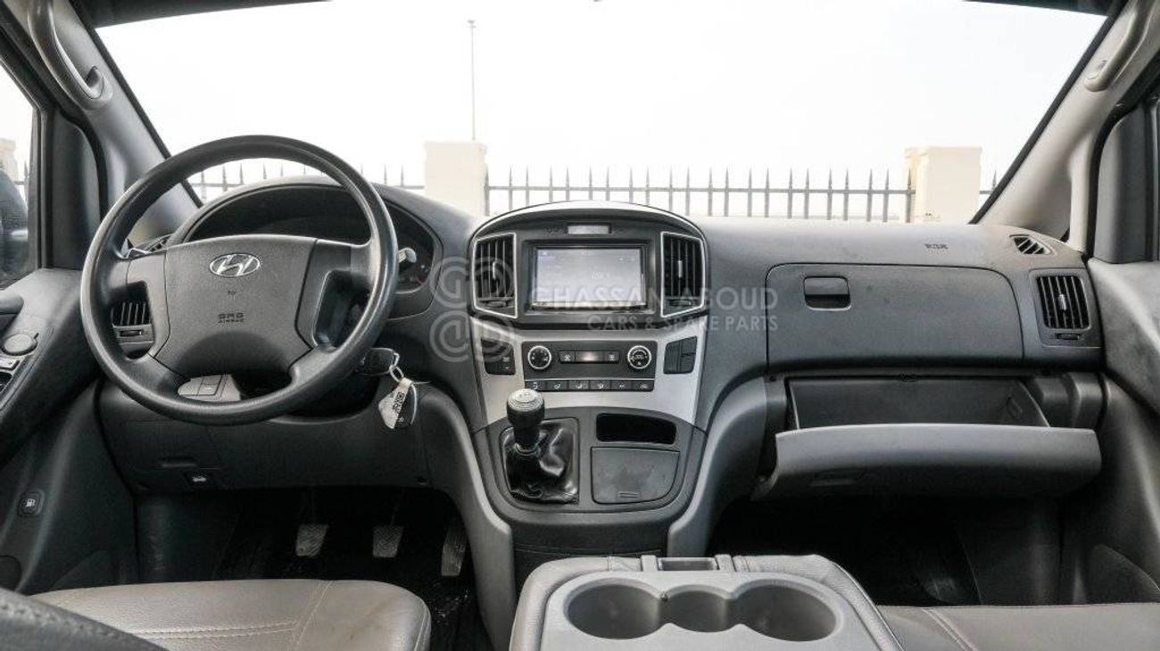 Hyundai H-1 2.5L M-BUS,DIESEL, GL, 12 SEATER, M/T, MY20