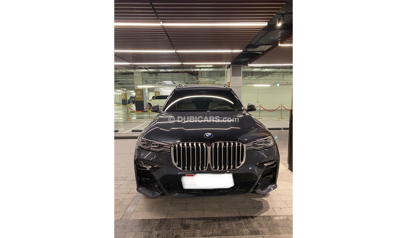 بي أم دبليو X7 M50i