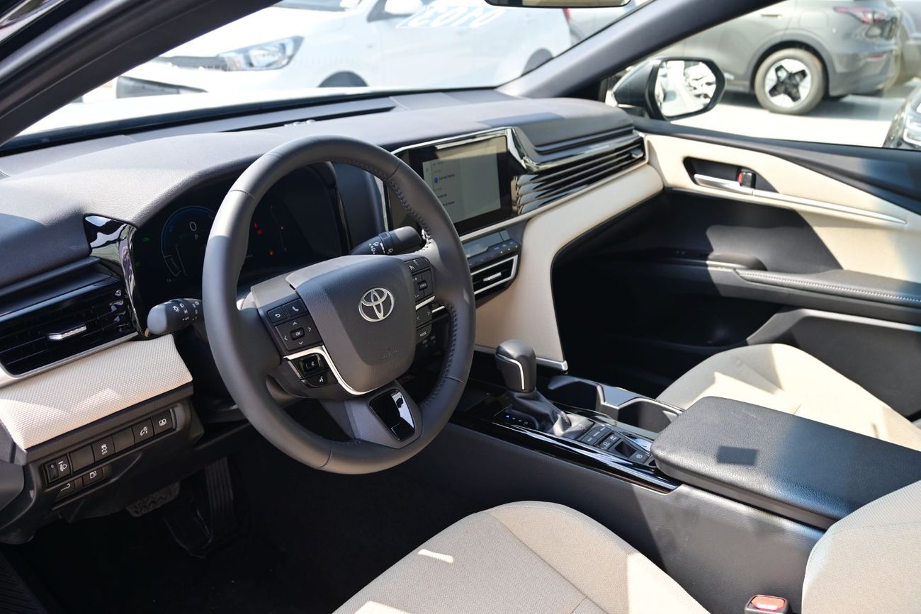 تويوتا كامري Toyota Camry LE Saudi 2.5L Hybrid, Model 2025, Color Black