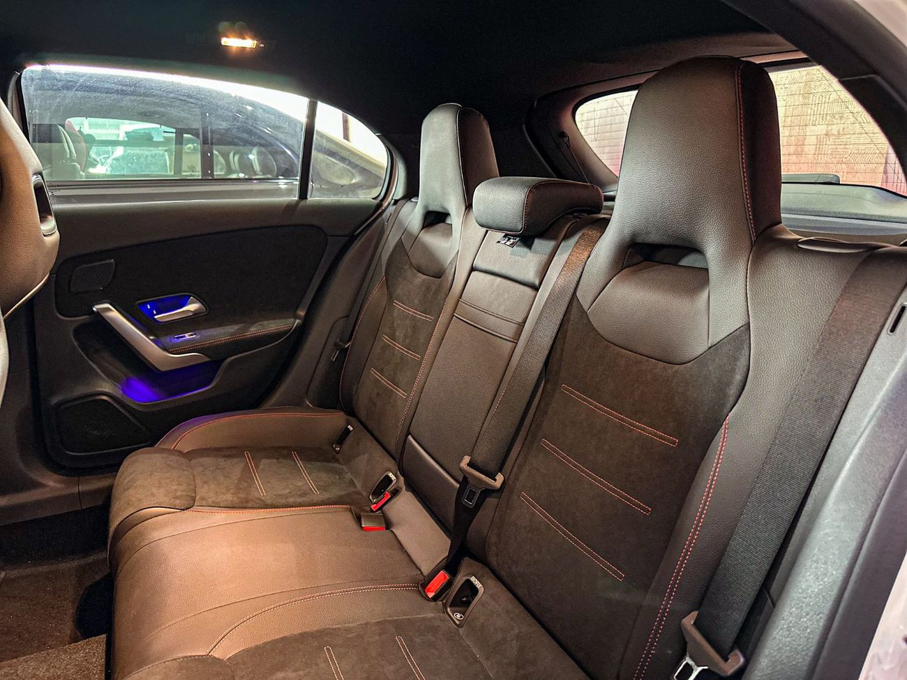 Mercedes-Benz A 35 AMG 4MATIC Hatchback 2022 Brand New Mercedes-benz A35 AMG 4MATIC / 2.0T / 306 Hp / European Specs