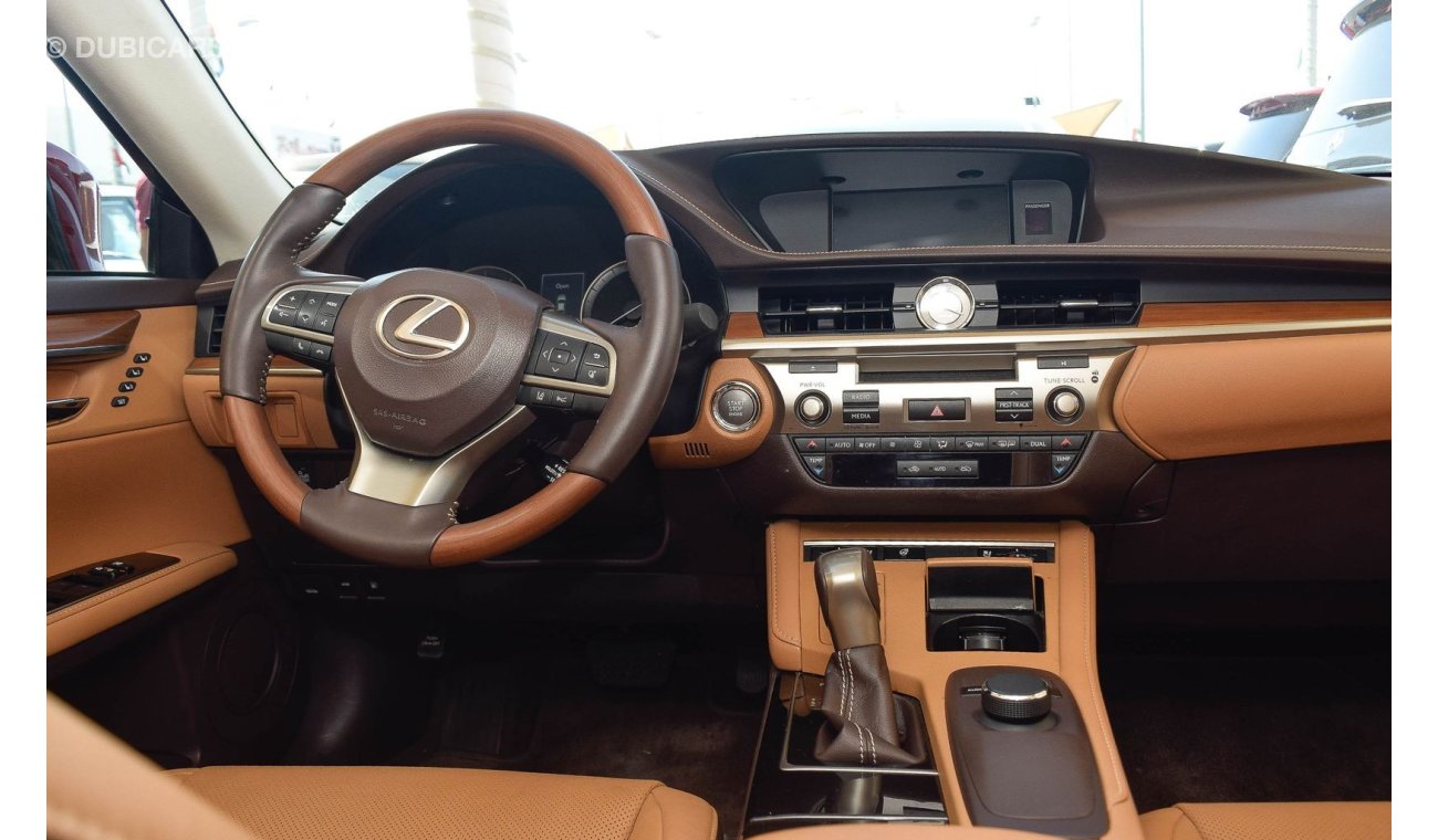 Lexus ES350