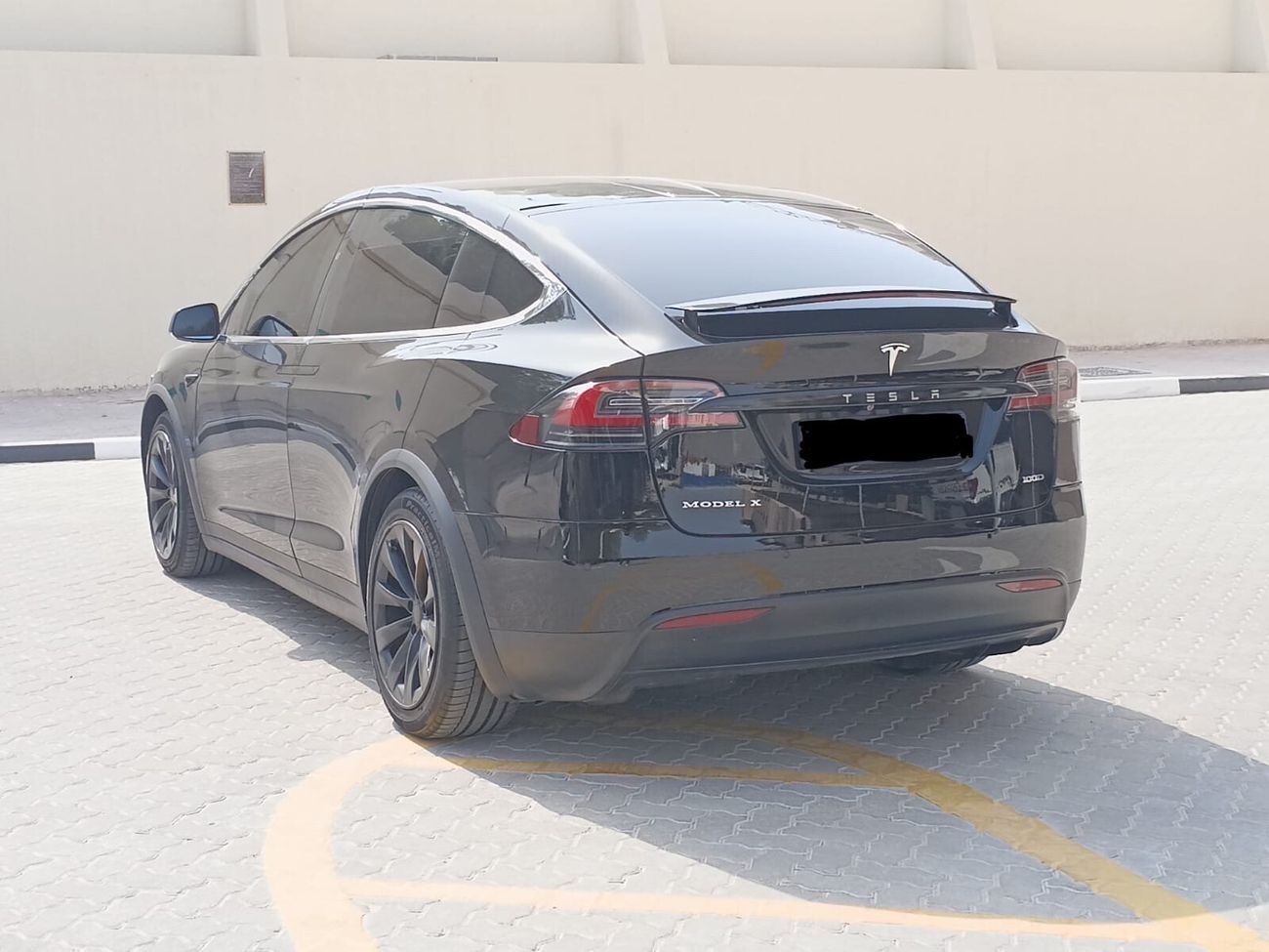 تسلا موديل اكس