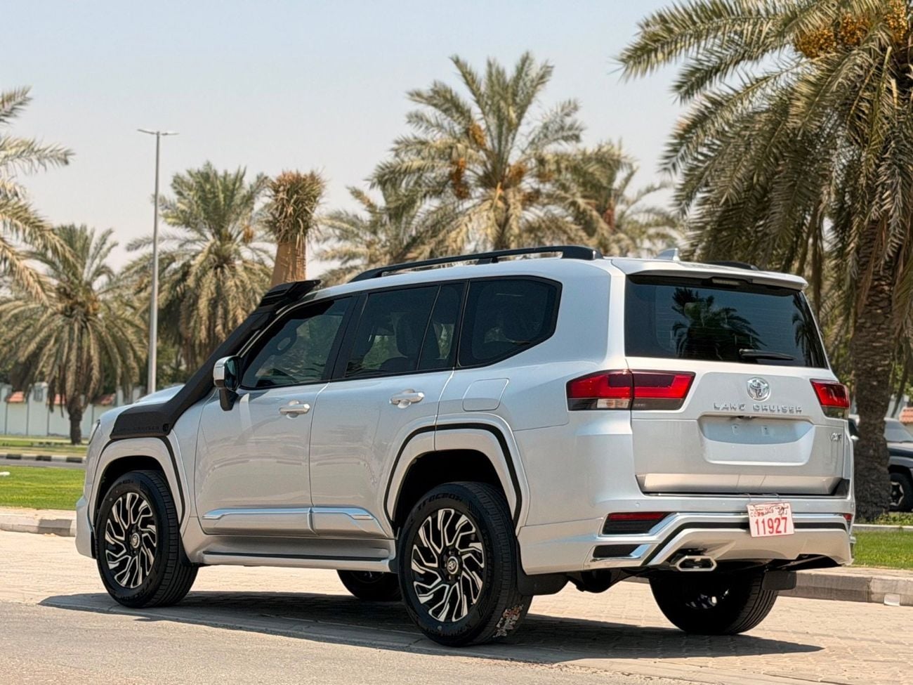Toyota Land Cruiser VXR