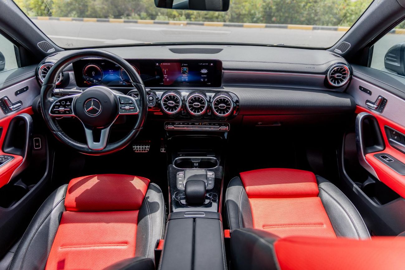 مرسيدس بنز A 220 3years warranty  2years service