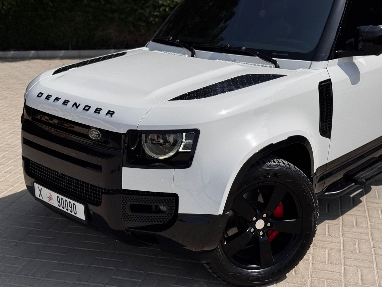 لاند روفر ديفندر P400 90 SE 3.0L (5 Seater)