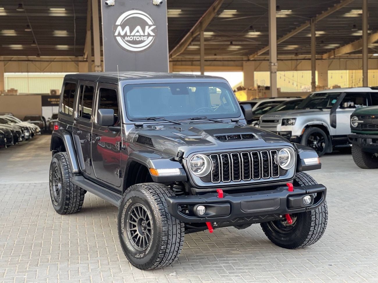 Jeep Wrangler Sport 3.6L M/T 3.6L V6 / LOW MILEAGE / HURRICANE LIFT KIT / LENSO RIMS / IN PERFECT CONDITION