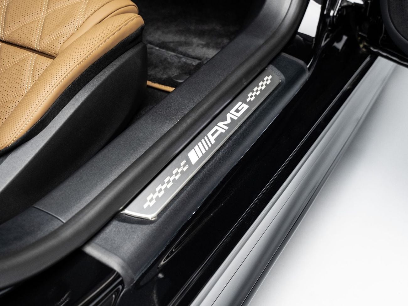 مرسيدس بنز أي أم جي جي تي 63 4 Matic+ (2 Door) 2025 Mercedes GT63 4-Matic, 4.0L V8, AWD, 577bhp, 9 Speed Automatic