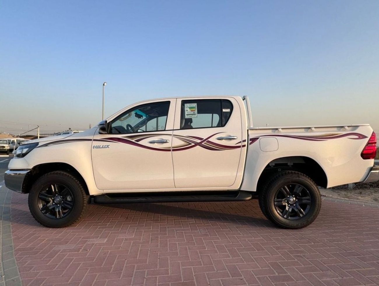 تويوتا هيلوكس Toyota Hilux 4x4 LZ  / AT