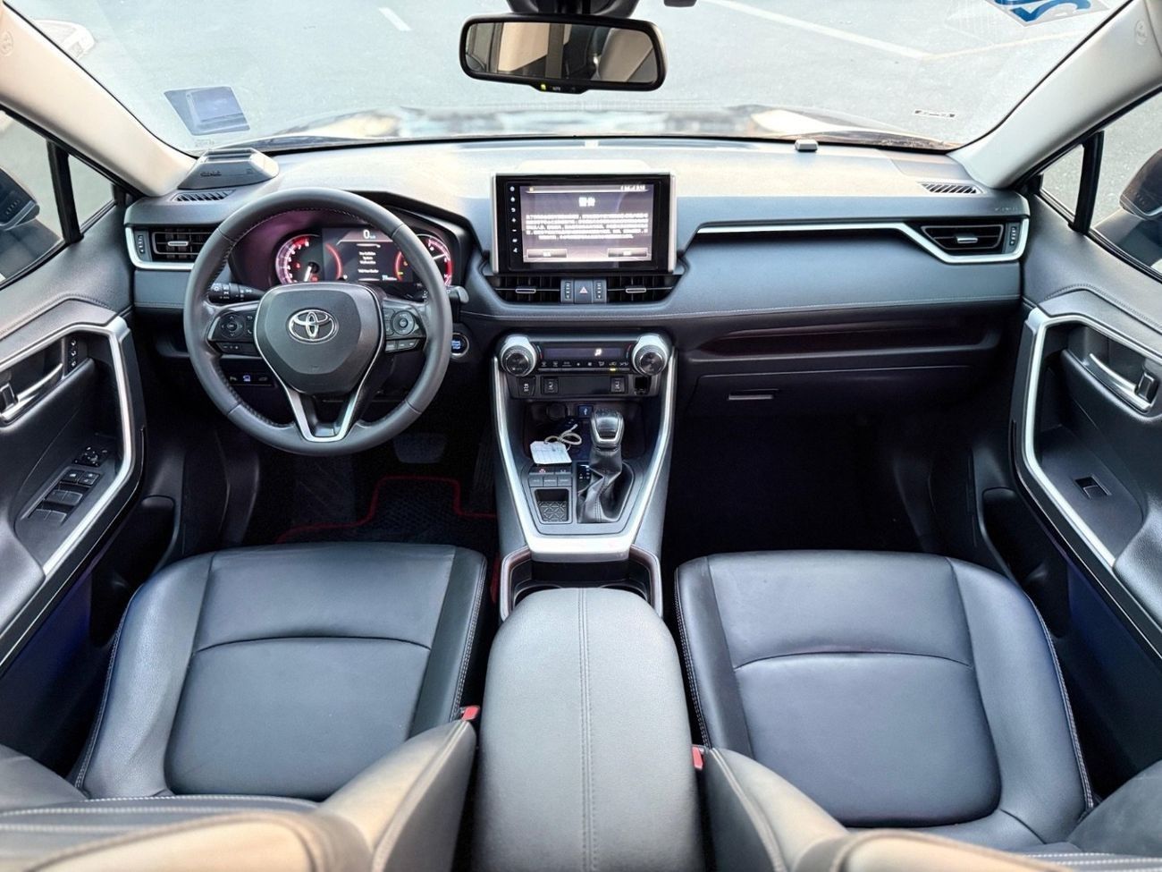 تويوتا راف ٤ Japan 2.0 L Full Option 360 camera,leather seats, power seat,head up display