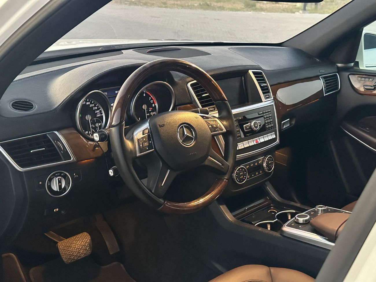 Mercedes Benz GL500 Std 4.7L