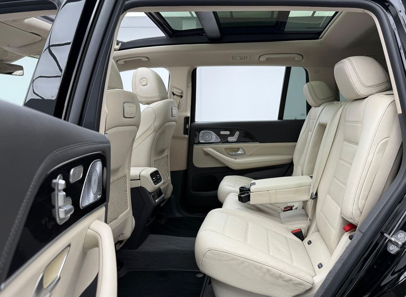 Mercedes-Benz GLS 450 4MATIC 2020 Mercedes Benz GLS 450 AMG 4MATIC, Warranty, Full Mercedes Service History, 7 Seater, GCC