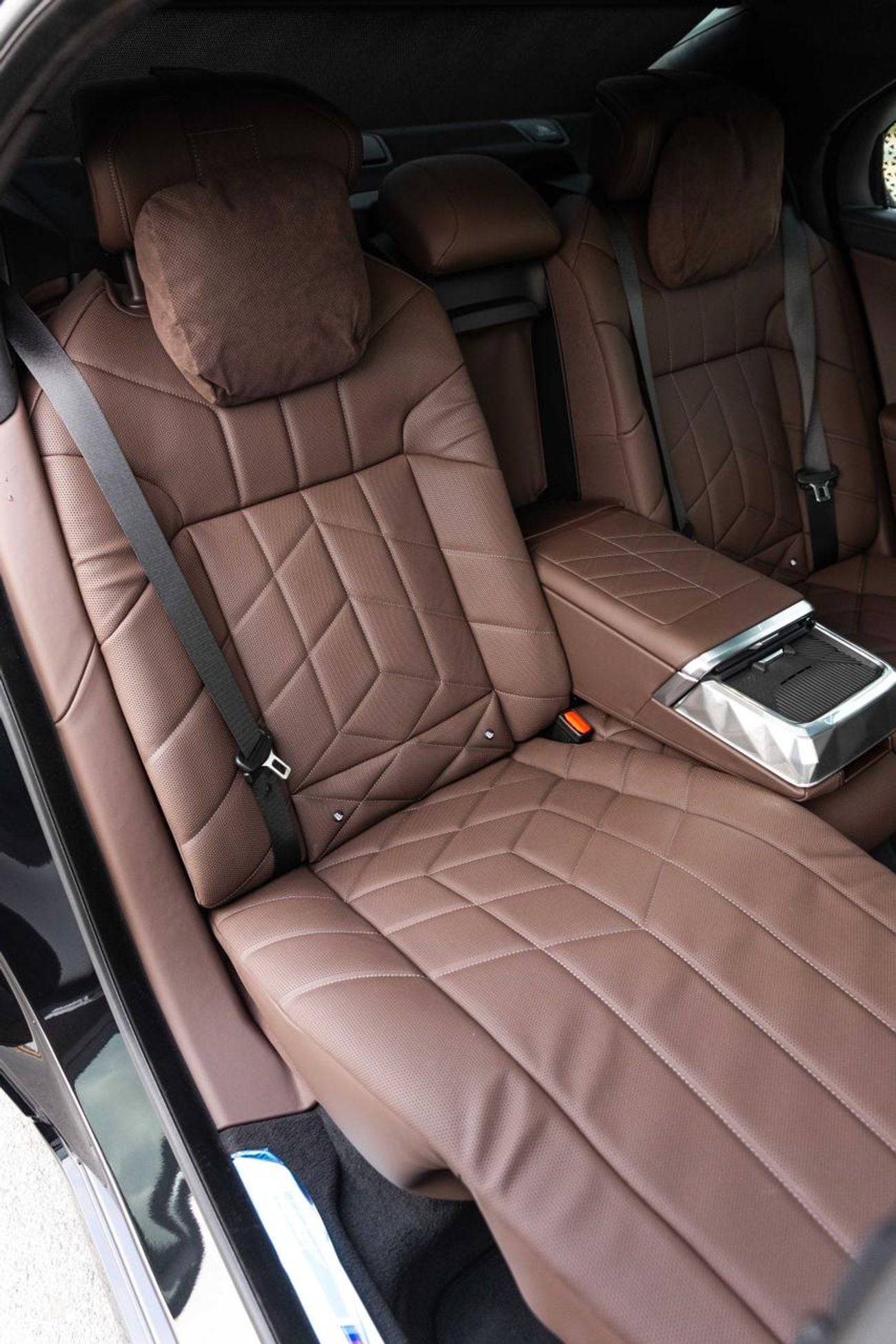 BMW 735i BMW 735i Luxury Kit + M Kit MasterClass – 2026 | GCC | Only 3,124 KM | AED 419,000
