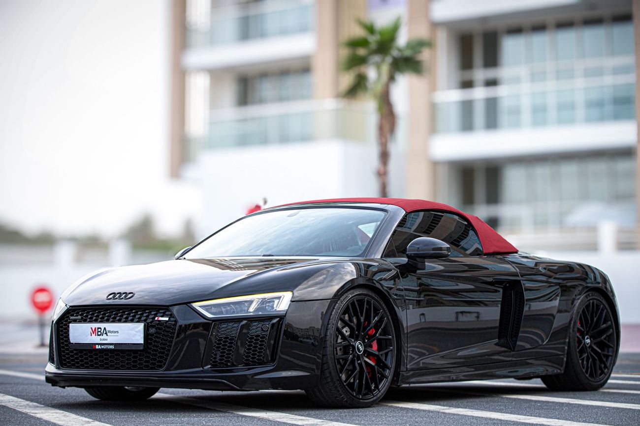 أودي R8 Spyder V10 Plus 5.2L