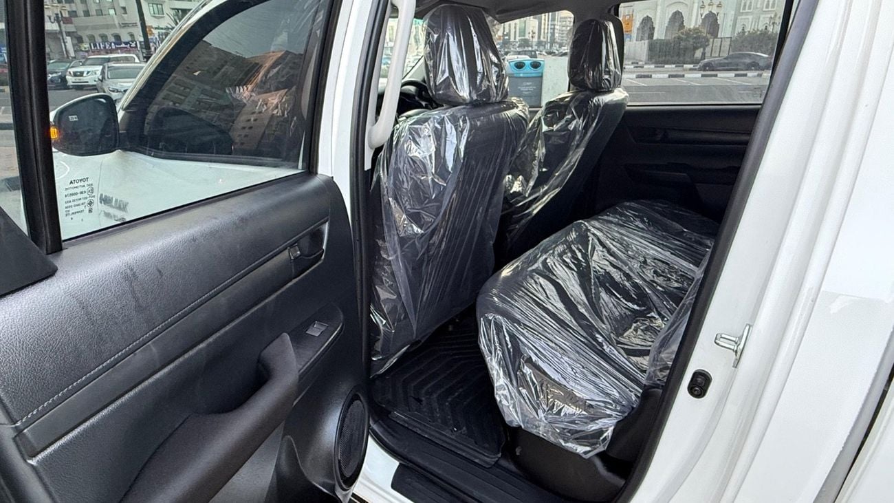 Toyota Hilux SR5 Right Hand Drive